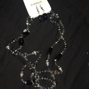 Evereve set earrings and necklace